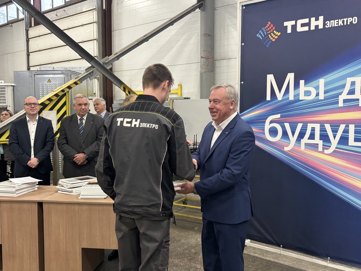 Награждение сотрудников производства «ТСН-электро»