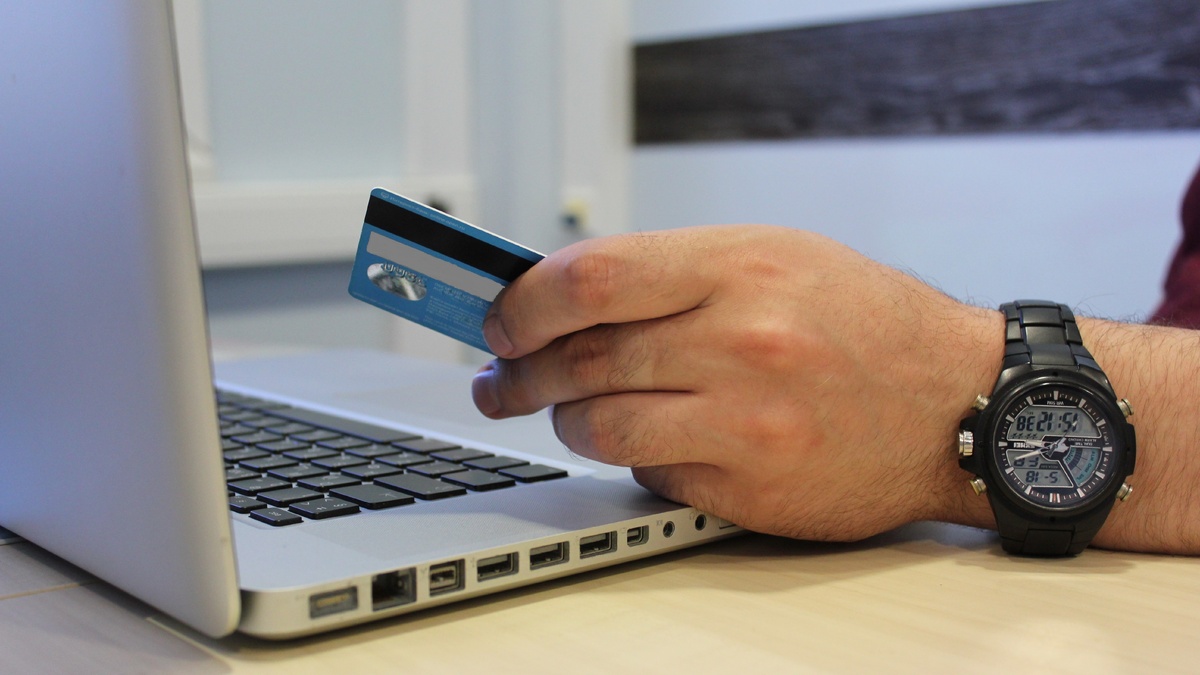    Югорчане за год перевели мошенникам более 2,5 миллиардов рублей