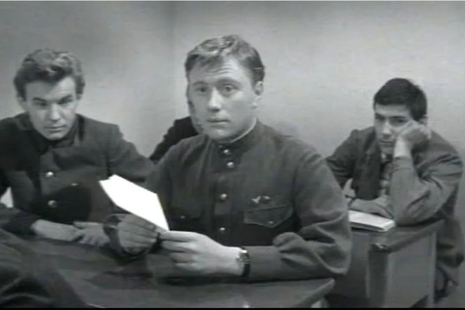 Это была его первая роль в кино в фильме «А если это любовь?» 1961 г