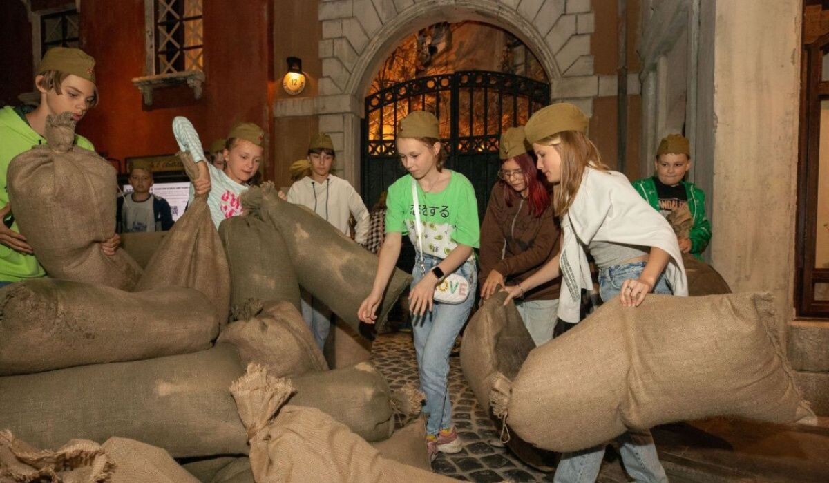     Экскурсия для детей. Источник: victorymuseum.ru Автор фото: Пресс-служба Музея Победы