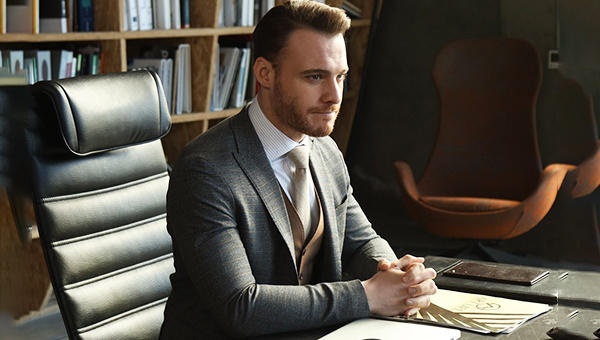 Керем Бюрсин: маркетолог, мечтавший о кино