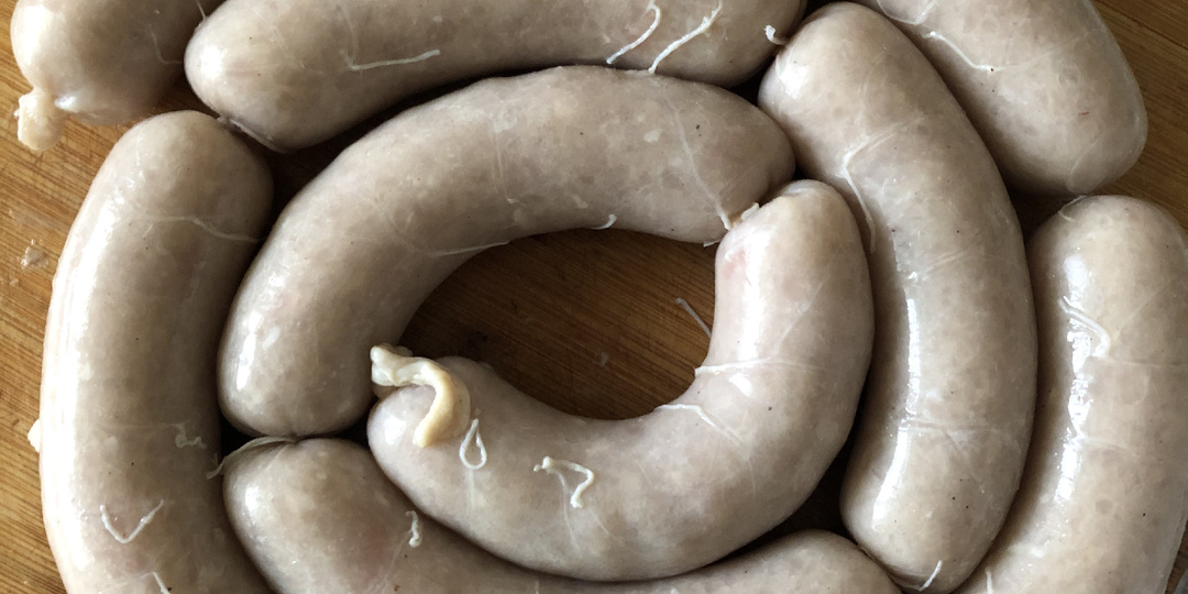 Домашние куриные колбаски