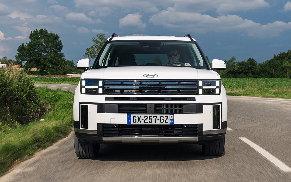 Hyundai📷Hyundai Santa Fe