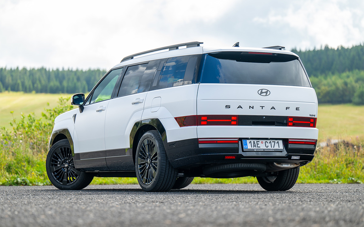 Hyundai📷Hyundai Santa Fe