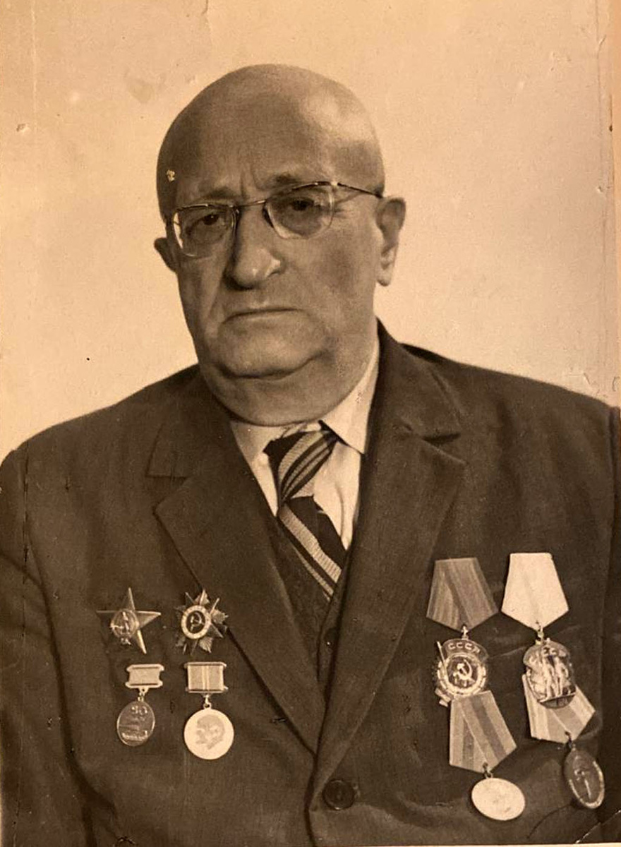 Имя И.С. Бера не слишком широко известно среди советских танкостроителей, он на самом деле он сдалал очень многое. 