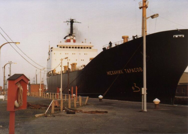 Грузовое судно «Механик Тарасов»