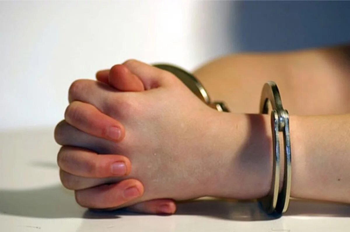    Обоих мужчин задержали и передали полиции