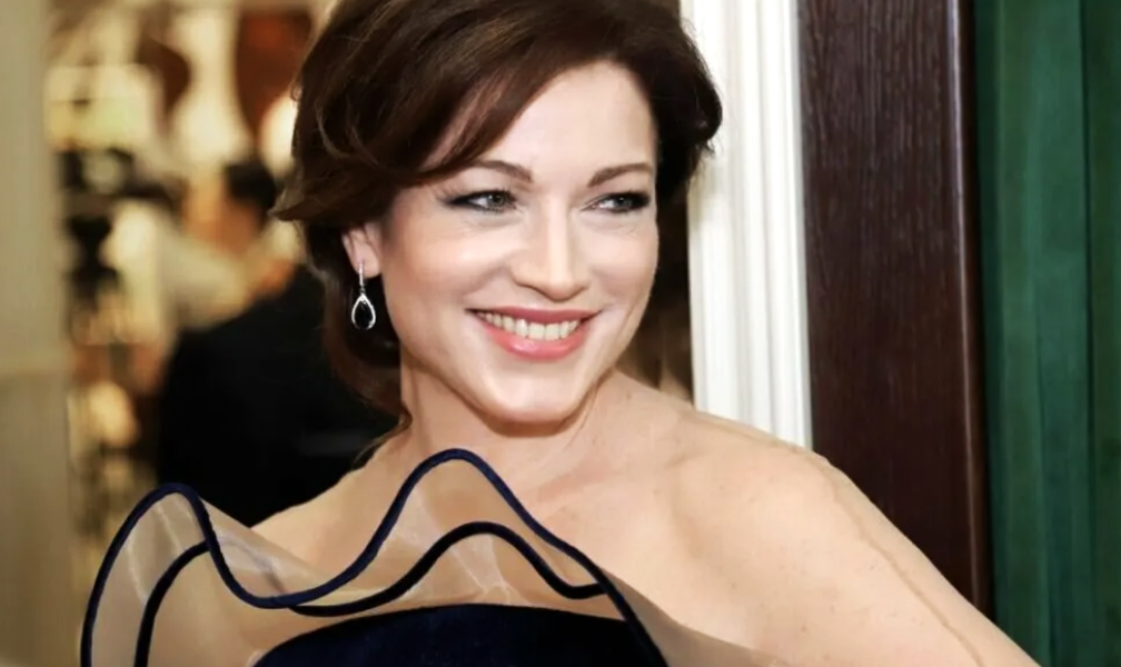 на фото Алена Хмельницкая 