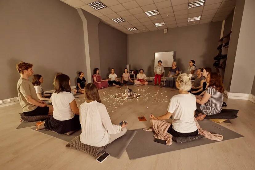 Практика Ом-Чантинг