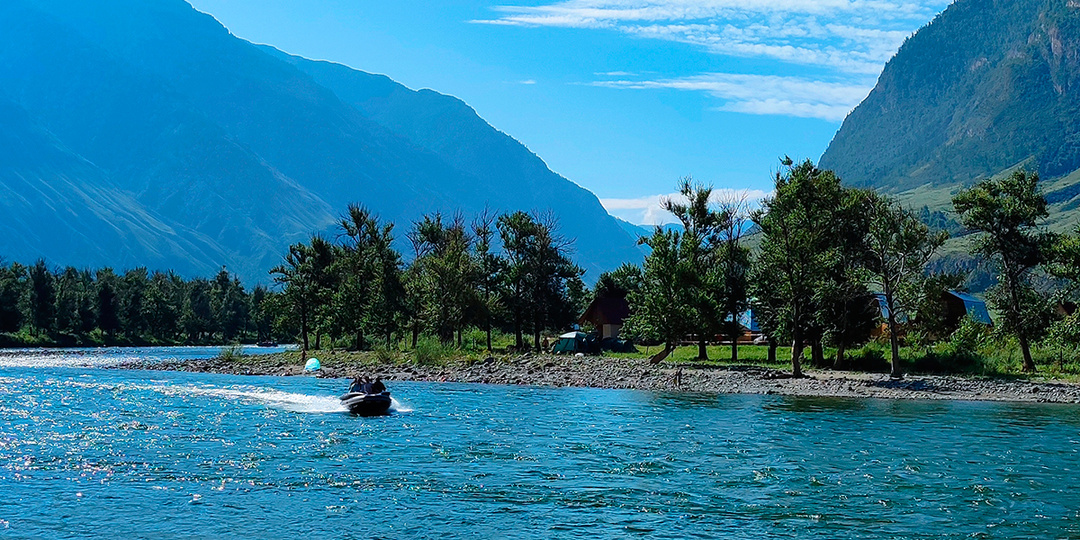 Горный Алтай. Как поехать? Самостоятельно или туром? Личный опыт и немного теории