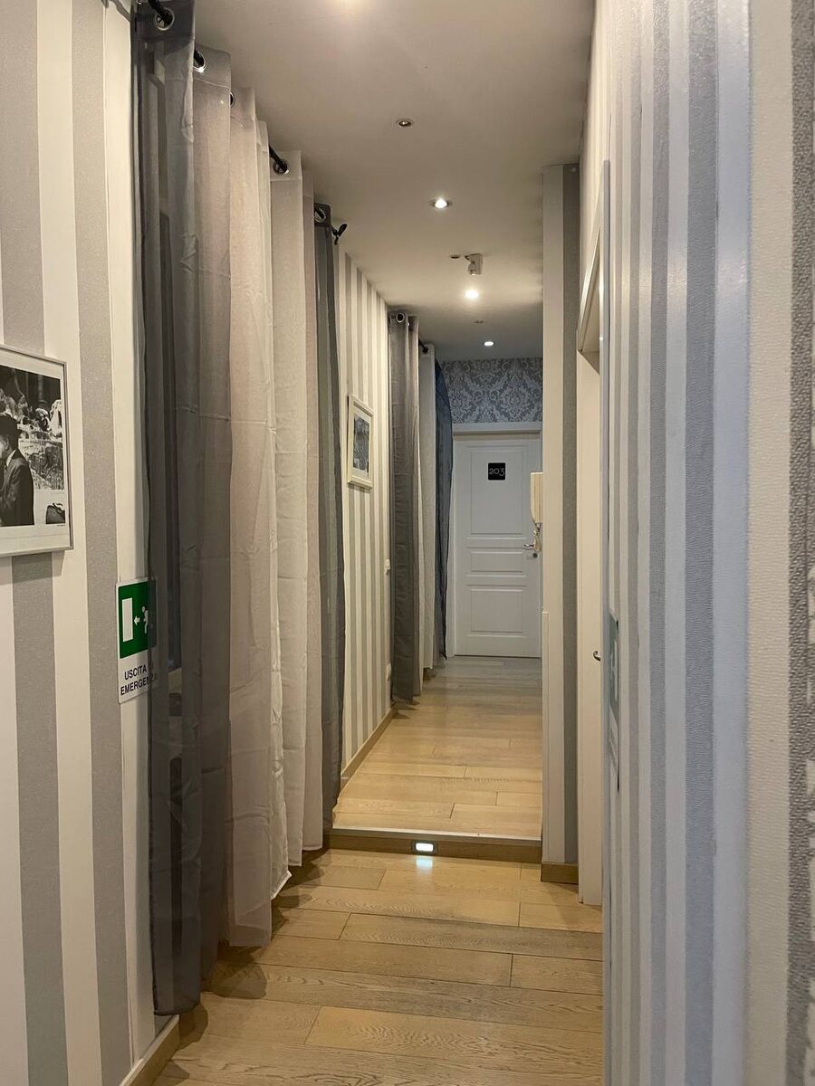 Коридор отеля Marta Inn, по факту это апарты