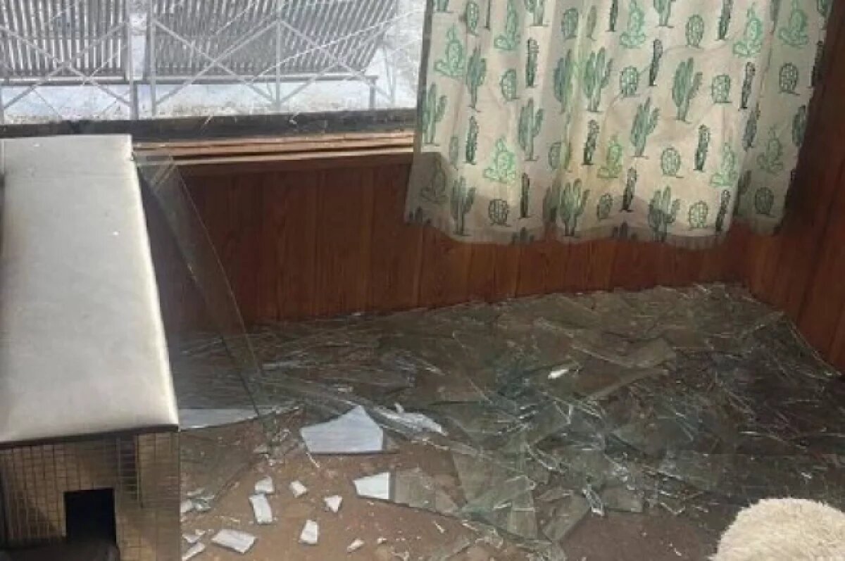    Граждане выражают недовольство по поводу работы компании ДСП «Примавтодор», которая эксплуатирует опасный карьер, расположенный вблизи населённого пункта