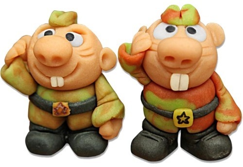 Марципановые фигурки ручной работы в подарок клиентам на 23 Февраля