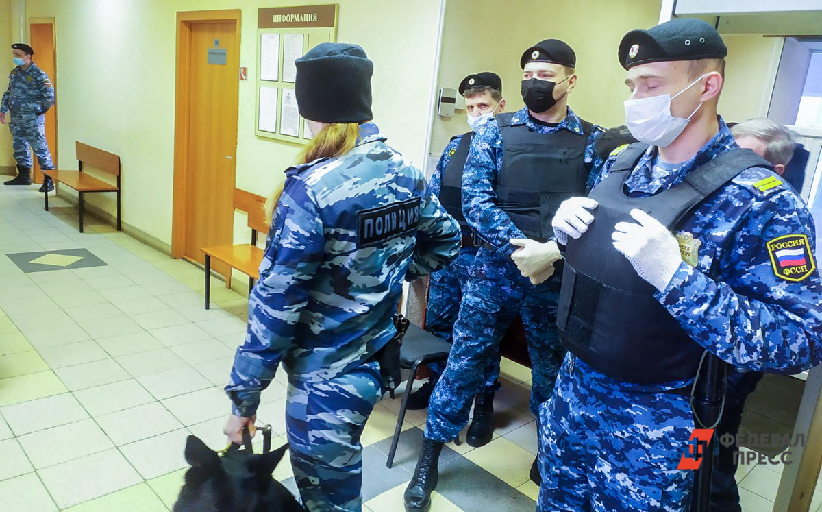 Силовики проводят оперативные мероприятия.  Фото: Фото: ФедералПресс / Александ Переверзев