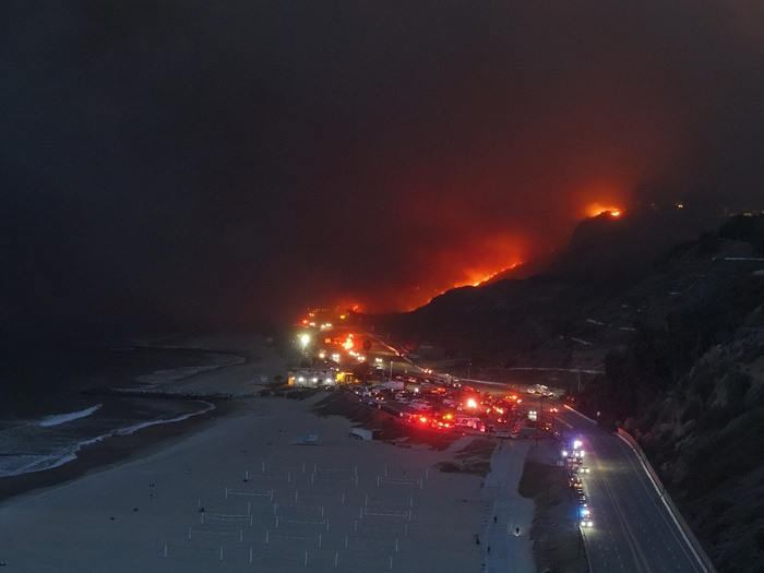    Пожары уничтожили целые районы Лос-АнджелесаLegion-Media