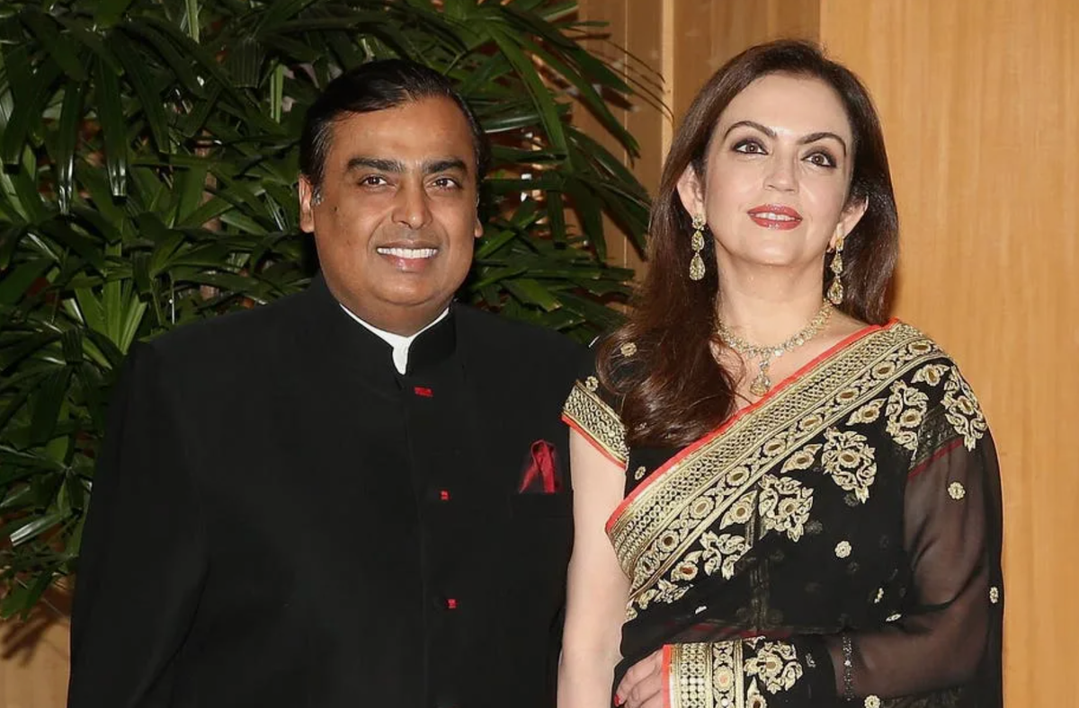 Мукеш Амбани с женой