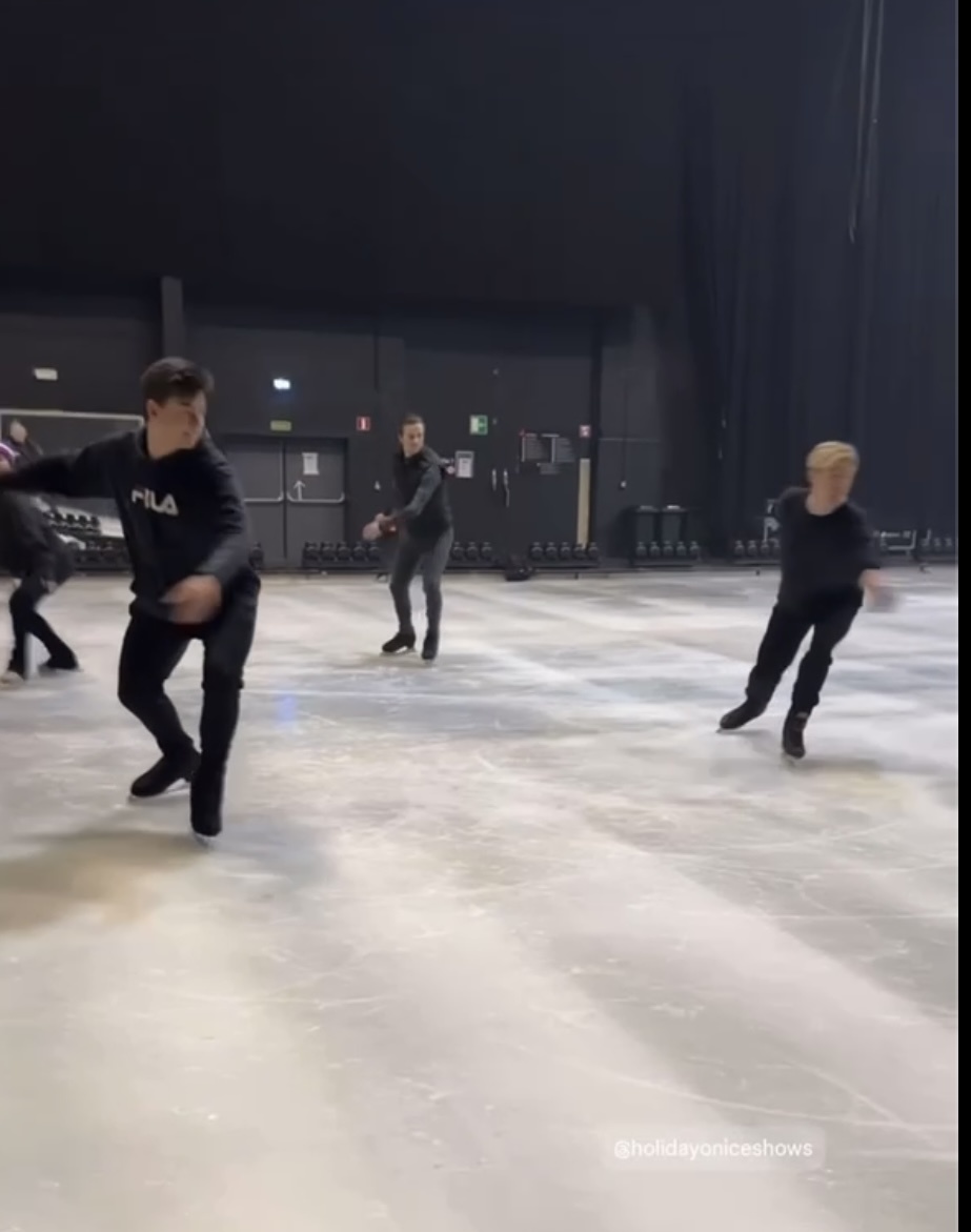 Пример формации «Бокс» в которой двигаемся квадратом 4 человека 