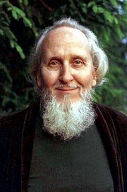 Девид Берг- Основатель секты «Дети Бога» (также известна, как «Семья любви», «Семья», «Христианская миссия „Семья“», «Дети Божии», «Дети», «Служители христианской семьи», «Международная миссионерская служба», «Небесная магия», «Всемирное служение», «Киди-Види», «Поющие стрелы», «Союз независимых христианских миссионерских общин», «Министерство любви», а с некоторых пор и как «Семья интернациональная»)