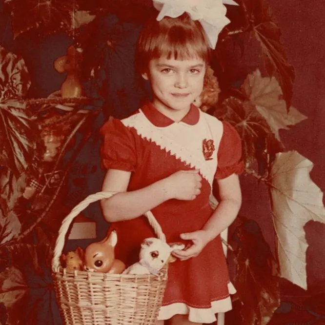 Ирина Шейк в детстве. Эта девочка и не подозревает, что ей суждено стать знаменитой моделью