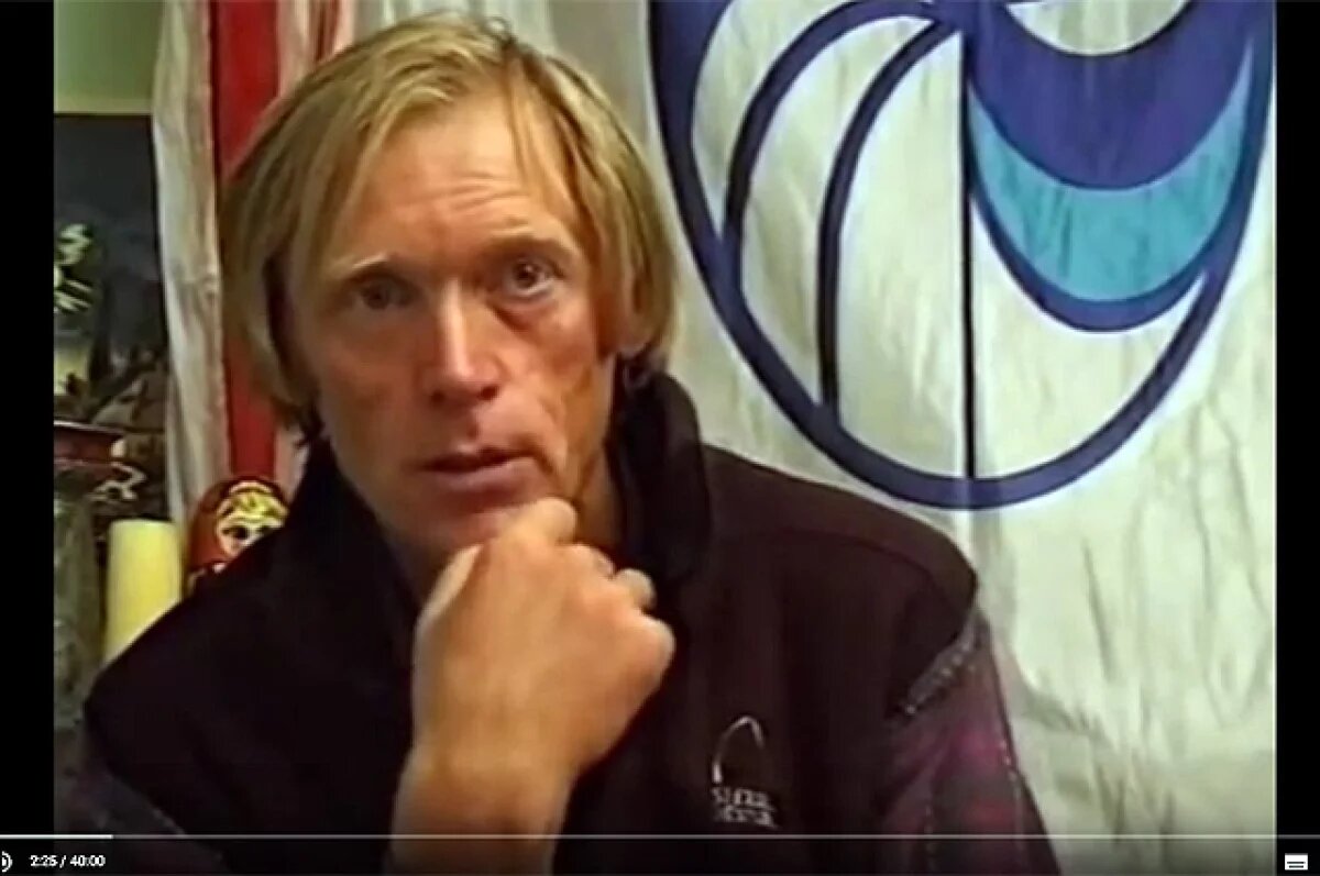    «Не нужно стремиться «покорять гору». Можно только сравняться с высотой горы на какое-то время, и спуститься живым, если повезет».