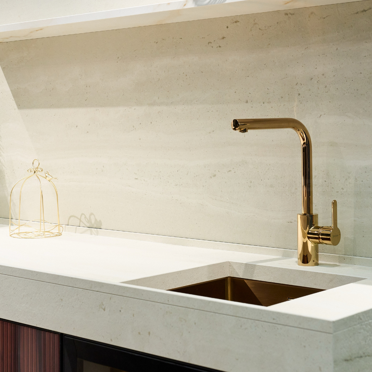 Столешница и стеновая панель из керамики в декоре 2581 Травертино венето