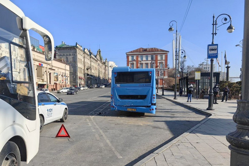 С места события. Фото из свободных источников