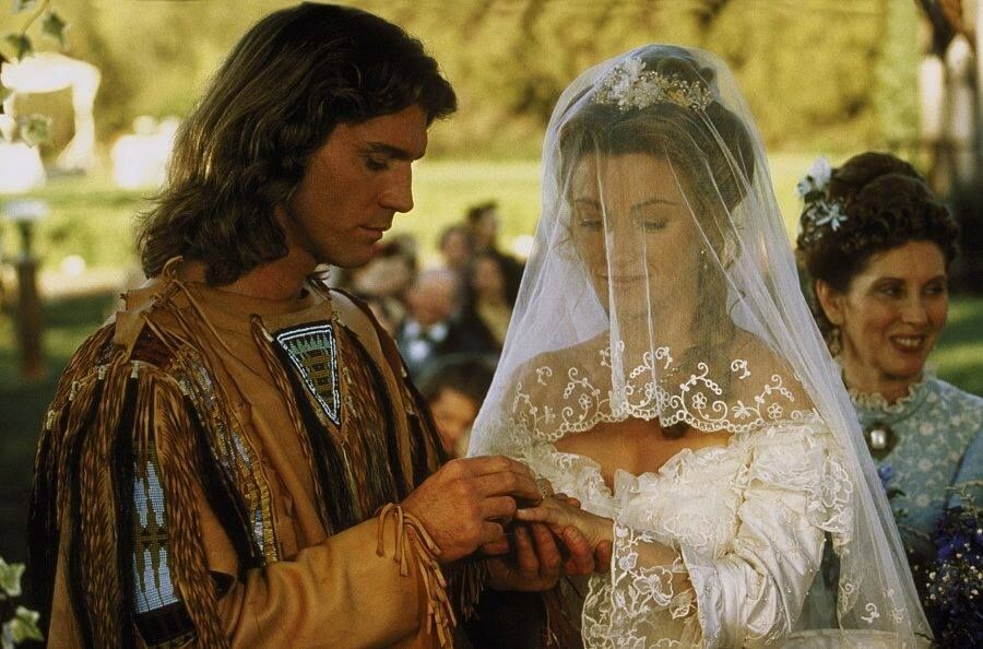 Джейн Сеймур и Джо Ландо в сериале "Доктор Куинн: Женщина врач"
