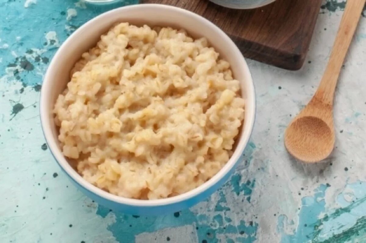    На Кубани в школьной столовой дети обнаружили личинки жуков в каше