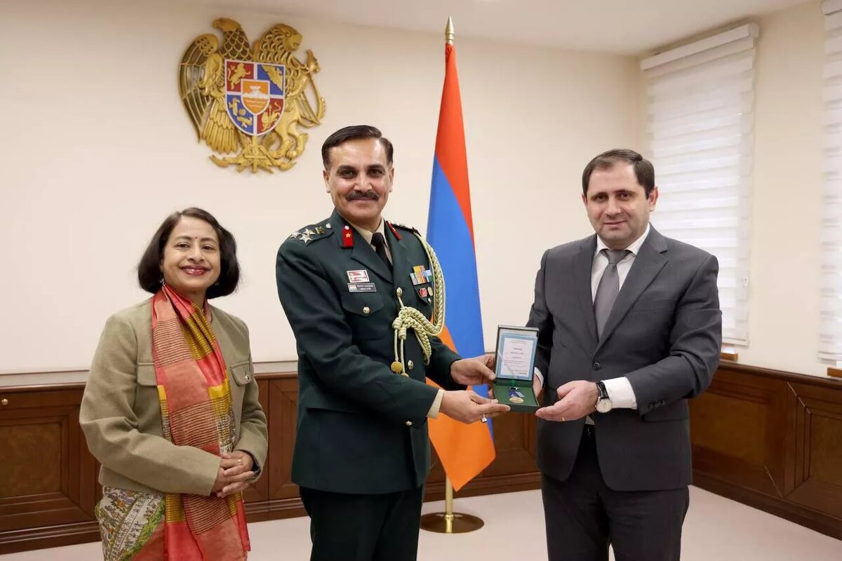 © Photo : press office of MoD of RA