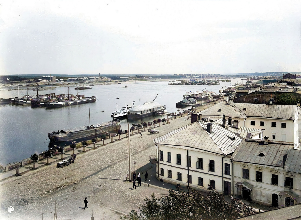 Рыбинск - Панорама города Рыбинска и реки Волги