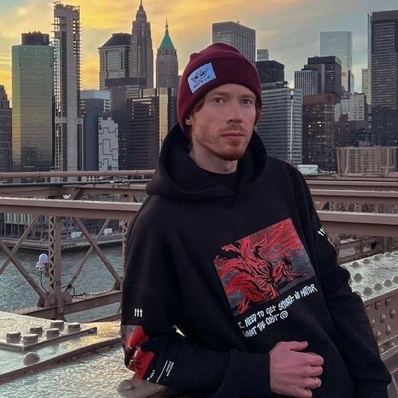   Никита Пресняков стал гражданином США. Фото: соцсети