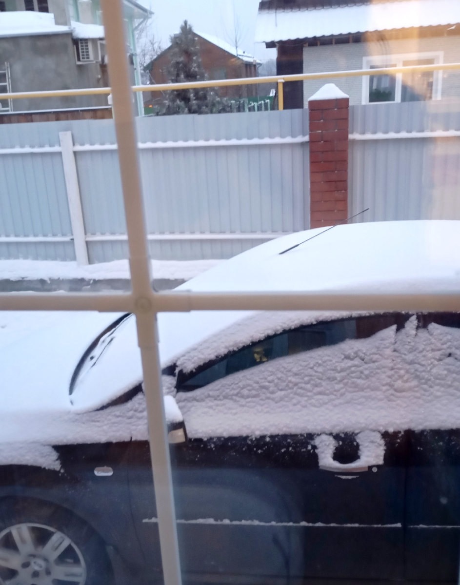 Машину замело