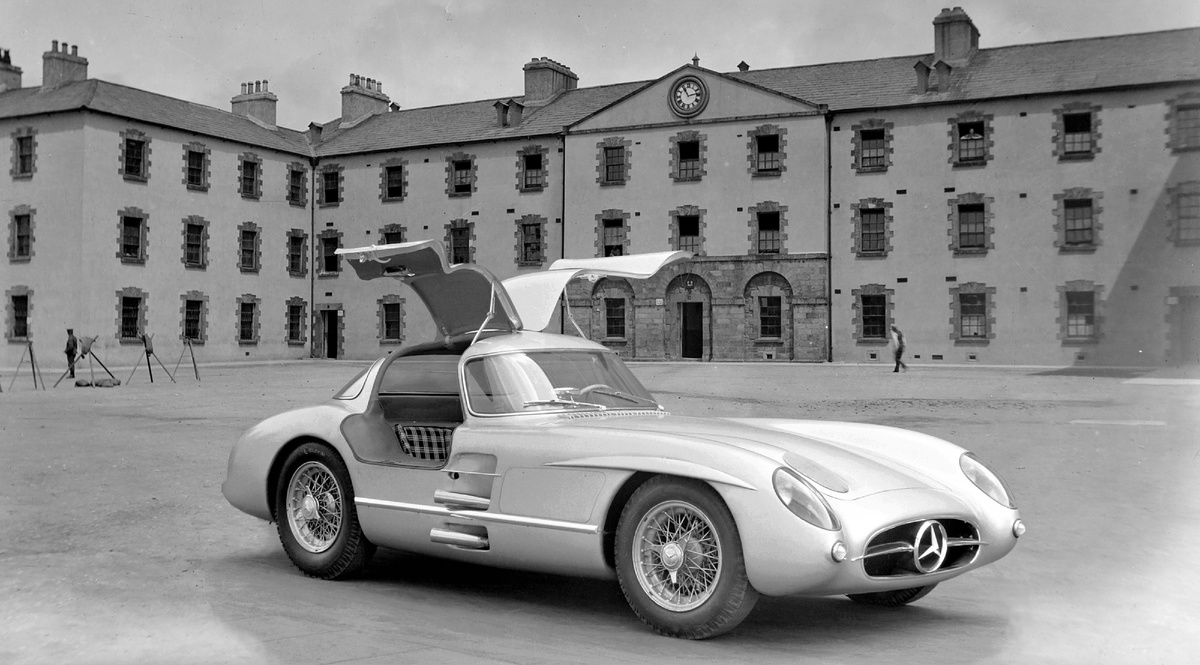 Mercedes-Benz 300 SLR Coupe