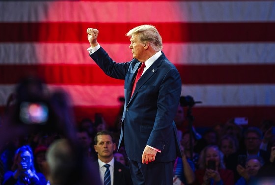    Дональд Трамп