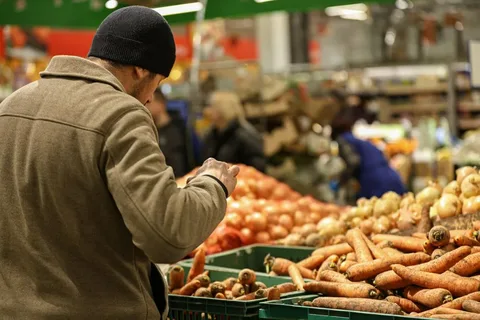 Овощи-это необходимые трудящимся витамины. Из картинок Яндекса