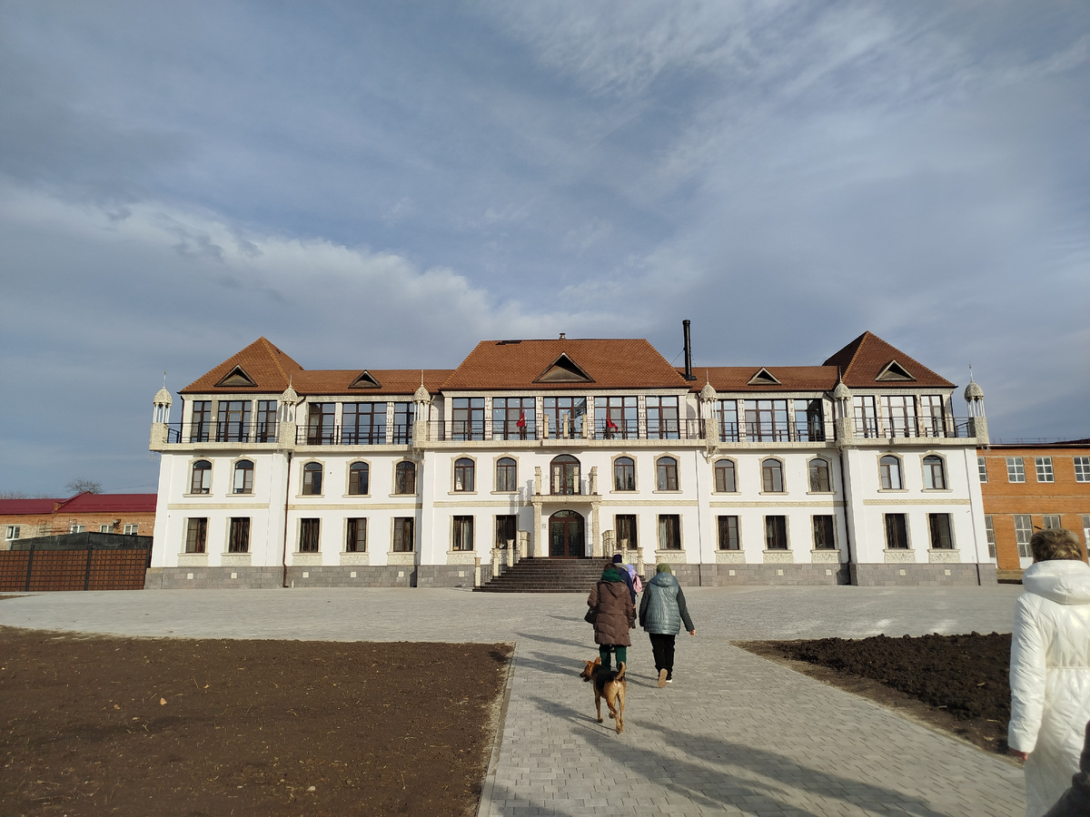 здание музея "Золотая кладовая Аси Еутых"