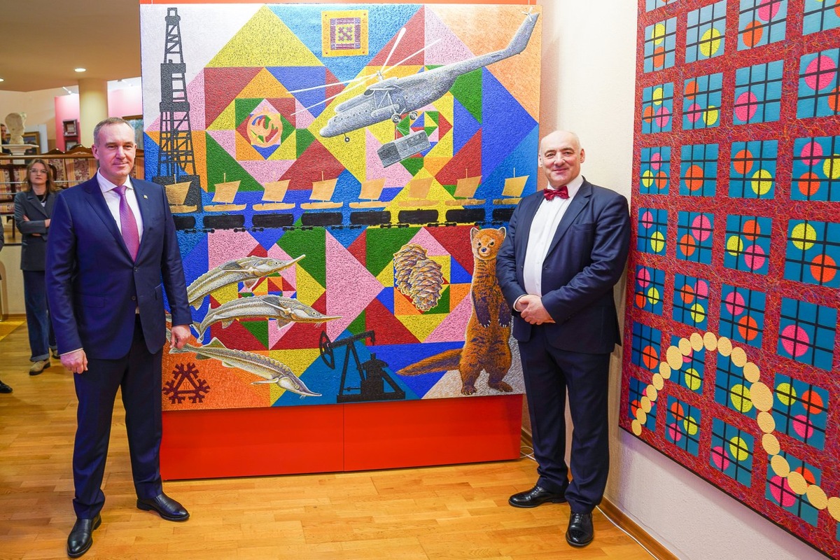    Уникальный художник-филумист написал картину о Югре