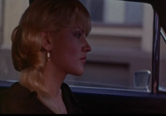 Пролистните изображение, чтобы увидеть следующий кадр из фильма «Вариант „Зомби“» (1985)