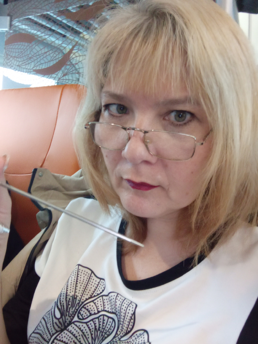 Поэтому пугала всех холодным оружием под кодовым названием "спицы вязальные"