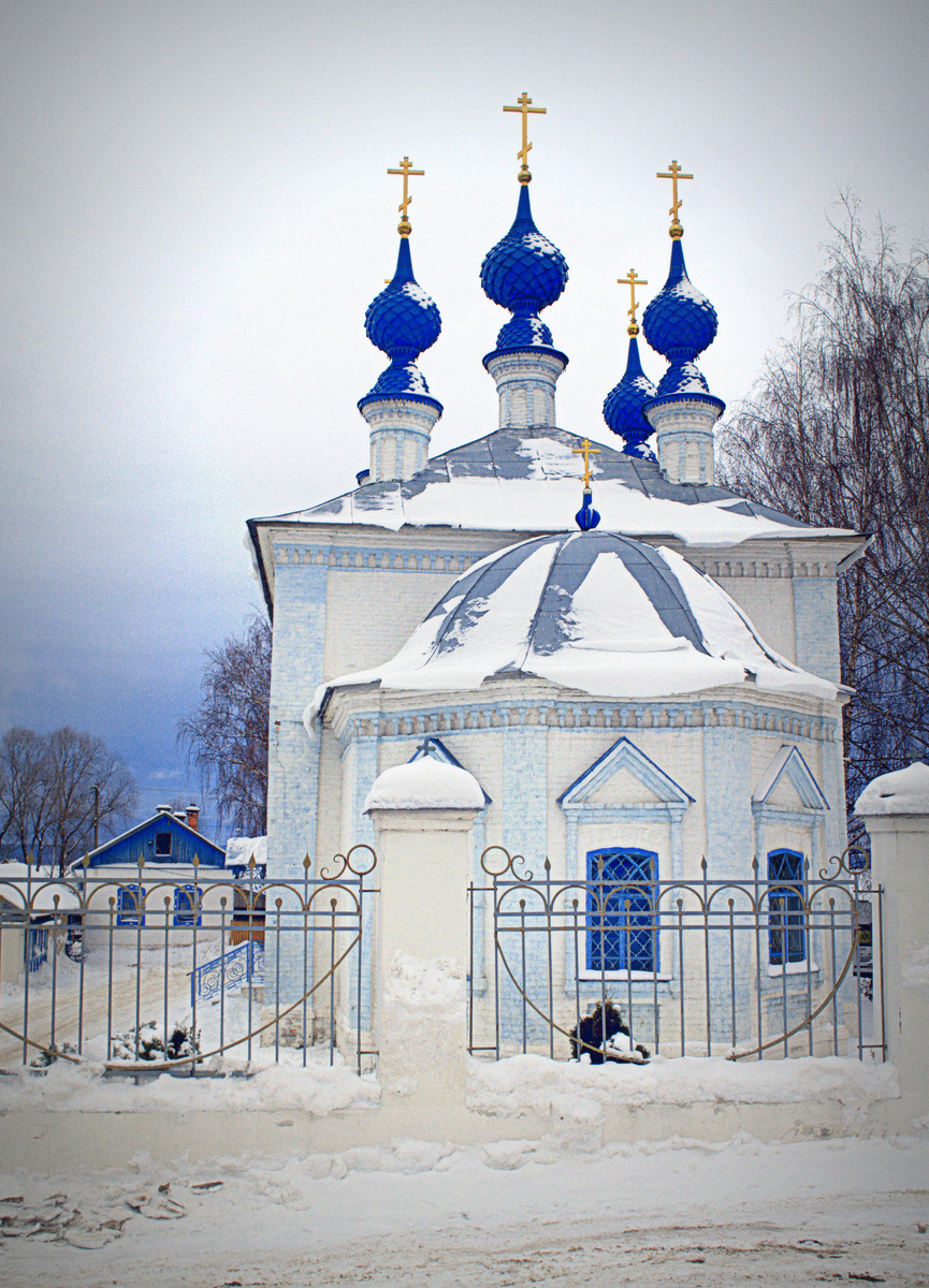 Церковь Введения во храм Пресвятой Богородицы в городе Галич Костромской области