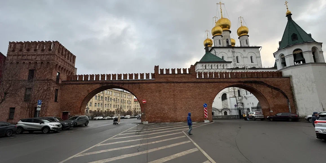 Кремль в Питере, откуда он тут взялся? 🏰