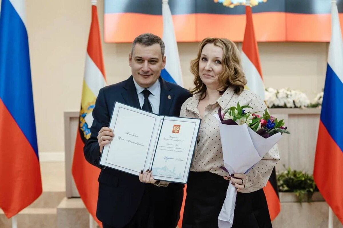    Сегодня наградили выдающихся курян за их вклад в развитие региона и страны