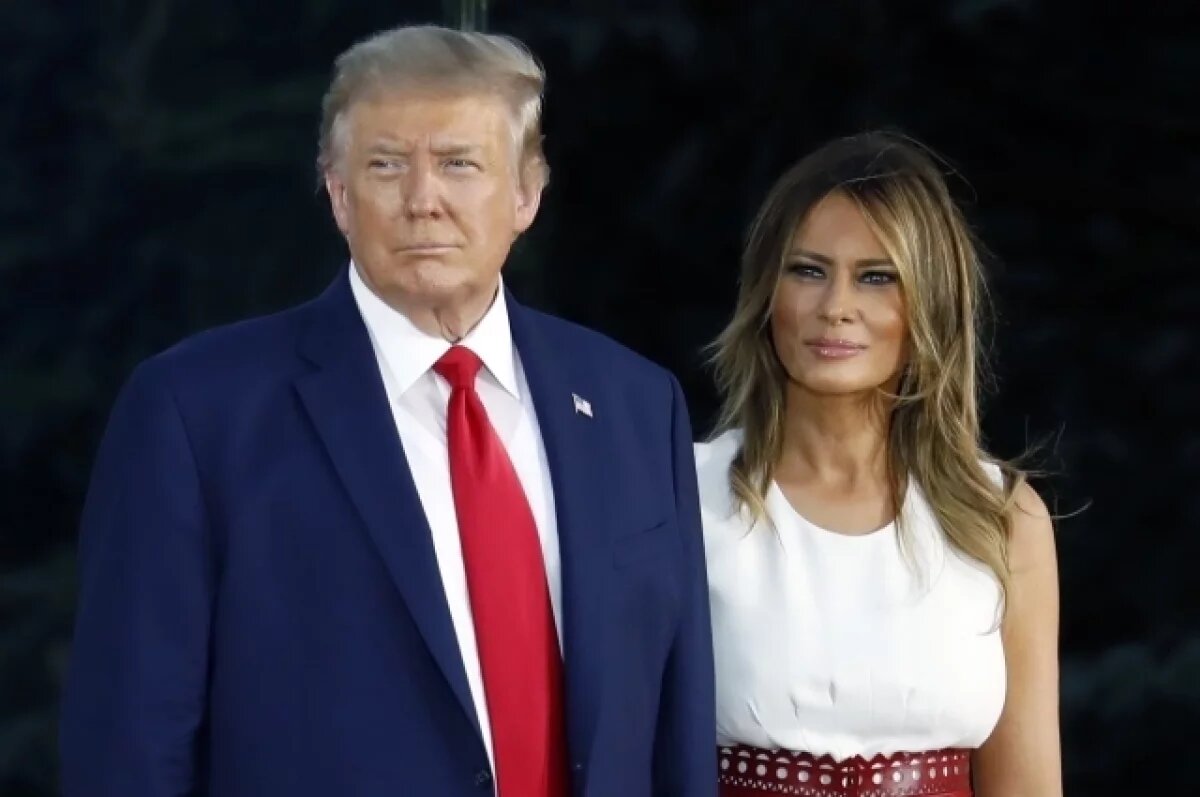    Мелания Трамп раскритиковала Мишель Обаму за отказ посетить инаугурацию