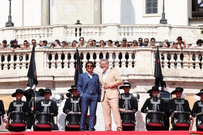  @tomcruise, соцсети