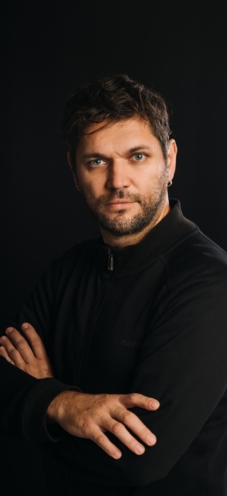 Александр Суханов                      