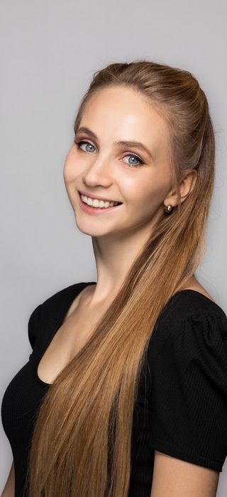 Дарья Январина                    