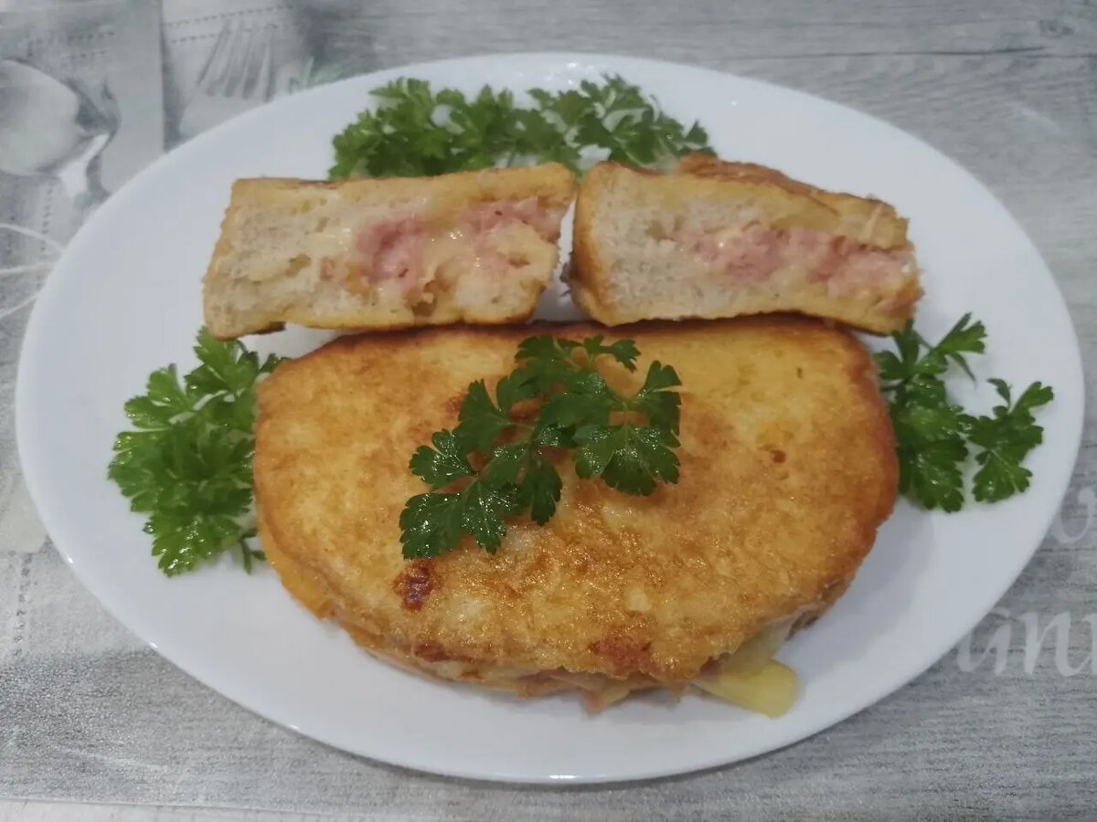 Бутерброды   в яичном кляре, просто и вкусно