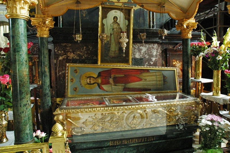 Мощи вмц. Варвары во Владимирском соборе Киева
