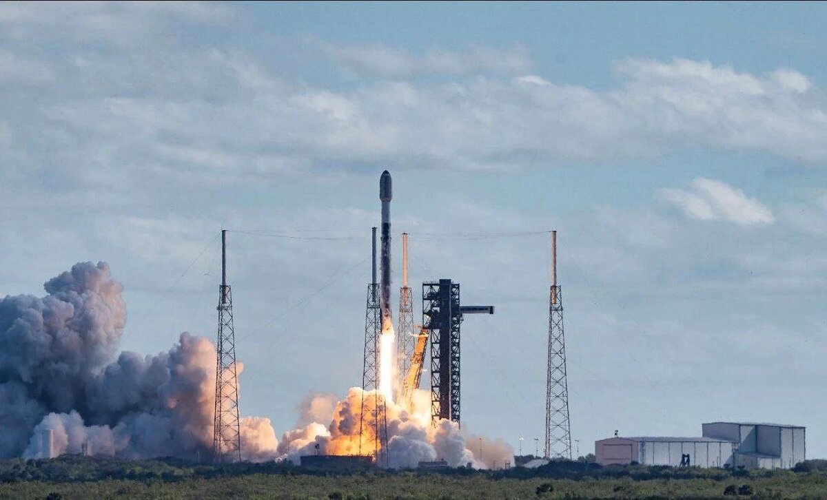 Ракетный старт.  фото: картинки яндекса.