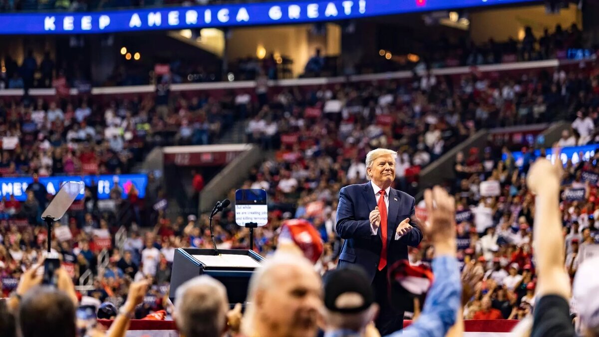 По словам Трампа, он намерен возродить «золотой век» Голливуда. Источник: donaldjtrump.com